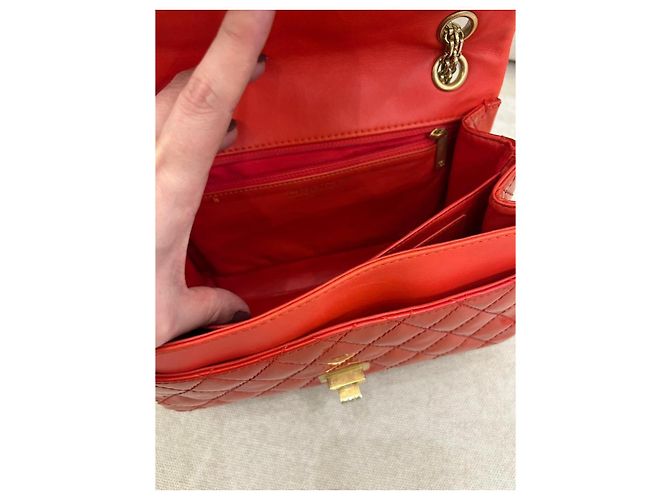 Chanel 2.55 Reissue Flap Bag aus gestepptem Lackleder Koralle - Ansicht 8