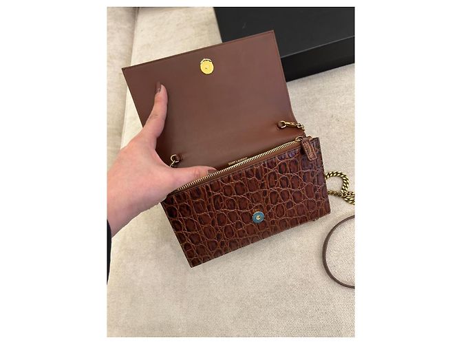 Yves Saint Laurent Saint Laurent Borsa Kate Chain Pelle Pressa Coccodrillo Marrone - vista 12