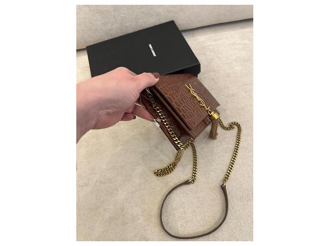 Yves Saint Laurent Saint Laurent Borsa Kate Chain Pelle Pressa Coccodrillo Marrone - vista 7