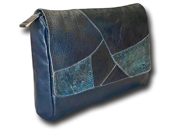 Pochette Prada in pelle blu - vista 2