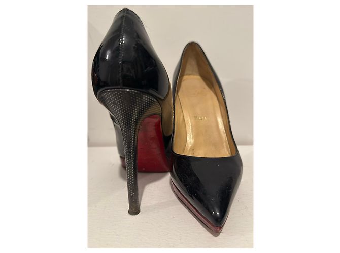 Christian Louboutin Schwarze Lackleder-Pumps von Louboutin - Ansicht 4