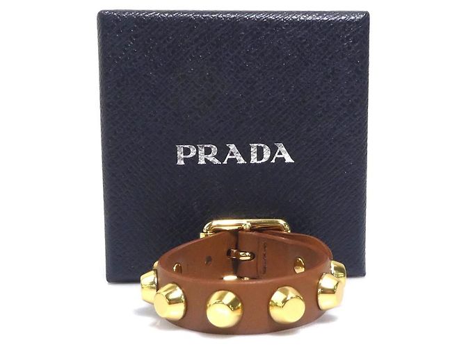 Bracciale in pelle marrone Prada con charm - vista 12