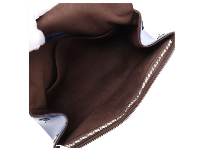 Louis Vuitton Blue Epi Cluny MM - view 3