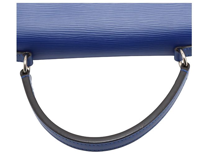 Louis Vuitton Blue Epi Cluny MM - view 8
