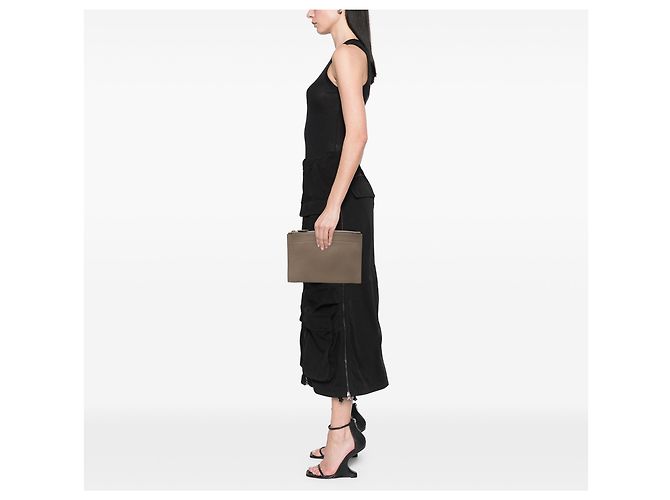 Pochette Bazar PM in Togo marrone Hermès Taupe - vista 7
