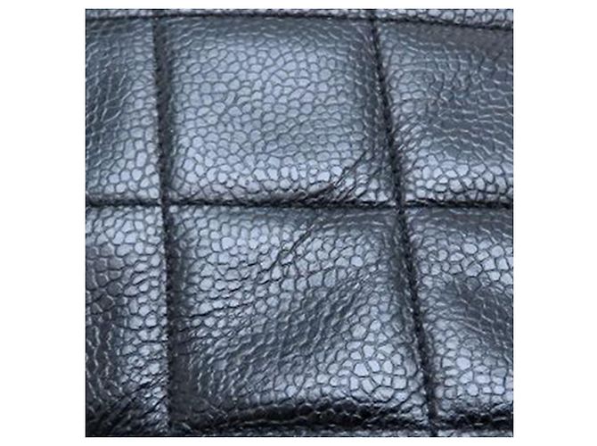 Borsa a spalla Chanel in caviar trapuntato nero con tasca frontale CC - vista 18