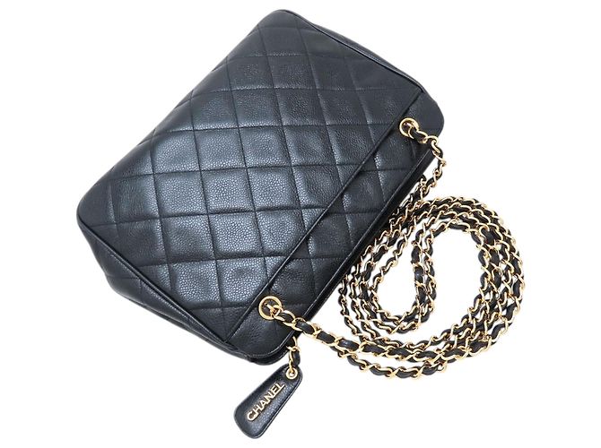 Borsa a spalla Chanel in caviar trapuntato nero con tasca frontale CC - vista 2
