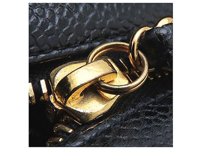 Borsa a spalla Chanel in caviar trapuntato nero con tasca frontale CC - vista 21