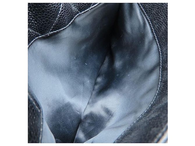 Borsa a spalla Chanel in caviar trapuntato nero con tasca frontale CC - vista 6