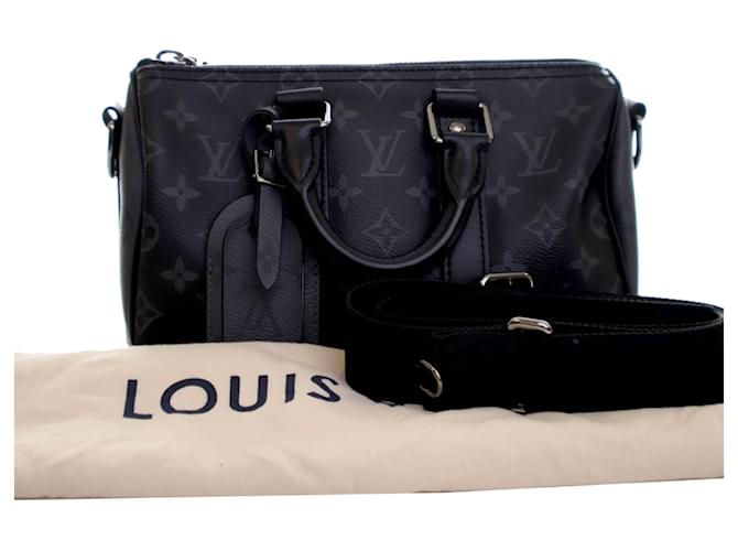 Louis Vuitton Keepall Bandoulière 25 Monogram Eclipse Reverse Nero - vista 15