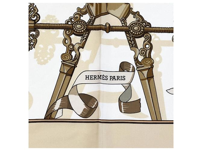Silk In Sciarpa in seta beige Hermès - vista 3