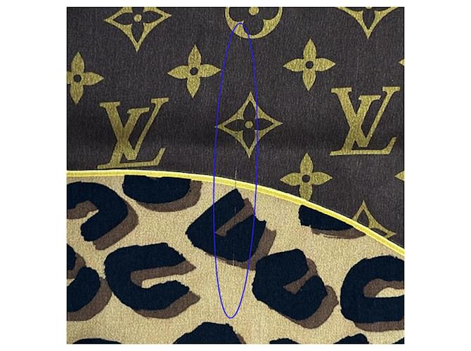 Sciarpa in seta monogramma marrone Louis Vuitton - vista 6