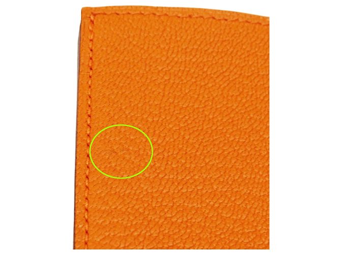Billetera bi-fold compacta Evelyne de Hermès en naranja - vista 10