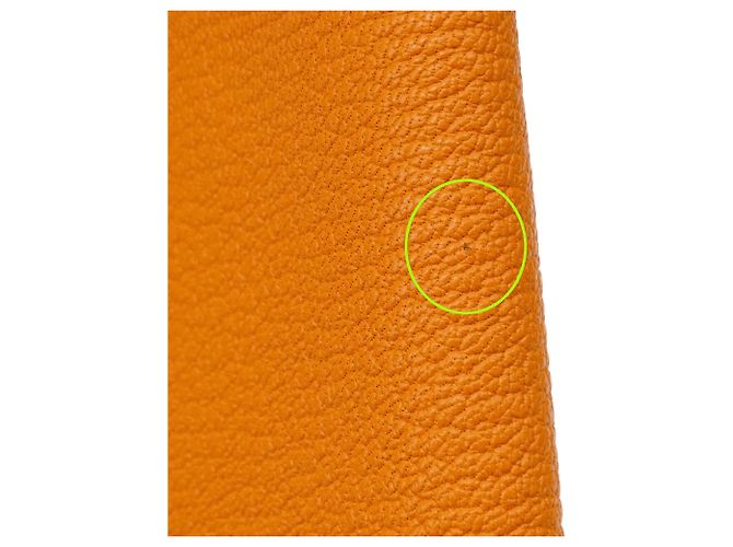 Billetera bi-fold compacta Evelyne de Hermès en naranja - vista 11