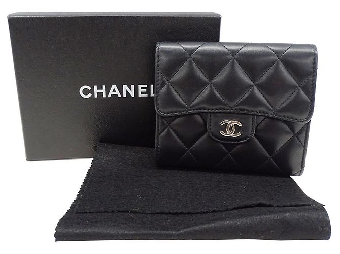 Chanel Schwarze Matelassé Lammleder Trifold Geldbörse - Ansicht 5