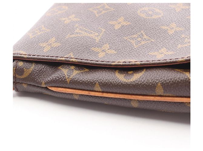 Borsa Musette Tango Louis Vuitton Marrone - vista 10