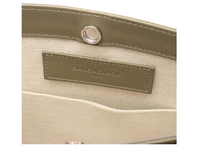 Everyday Borsa a spalla in tela e pelle Balenciaga khaki e bianca Bianco Cachi - vista 4