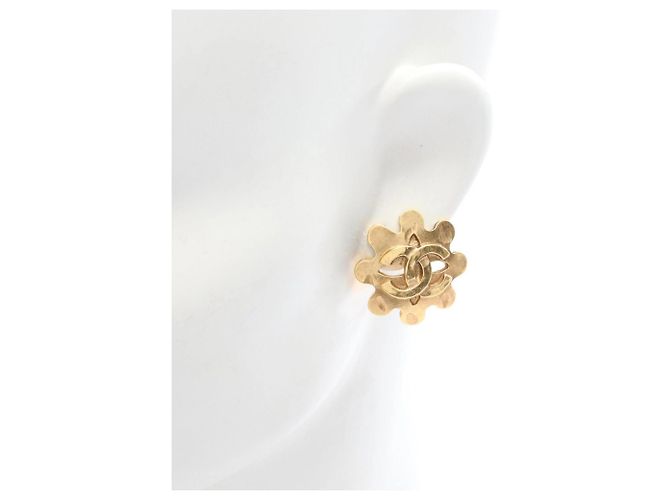 Orecchini a clip placcati in oro Chanel Coco Mark D'oro - vista 4