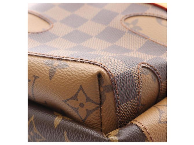 Zaino Discovery PM Louis Vuitton Marrone - vista 6