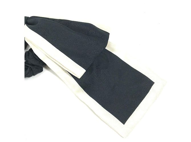 Chanel Vintage CC Coco Mark Scrunchie de Seda Negro Blanco - vista 5