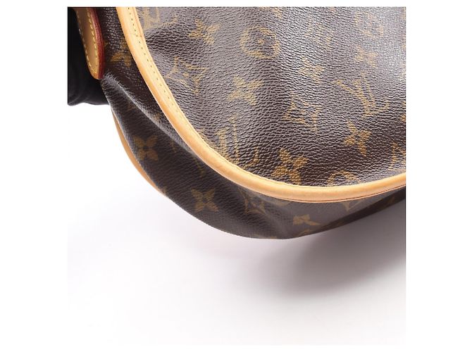 Borsa a Spalla Menilmontant PM Louis Vuitton Marrone Monogramma - vista 13