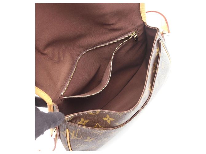 Borsa a Spalla Menilmontant PM Louis Vuitton Marrone Monogramma - vista 3