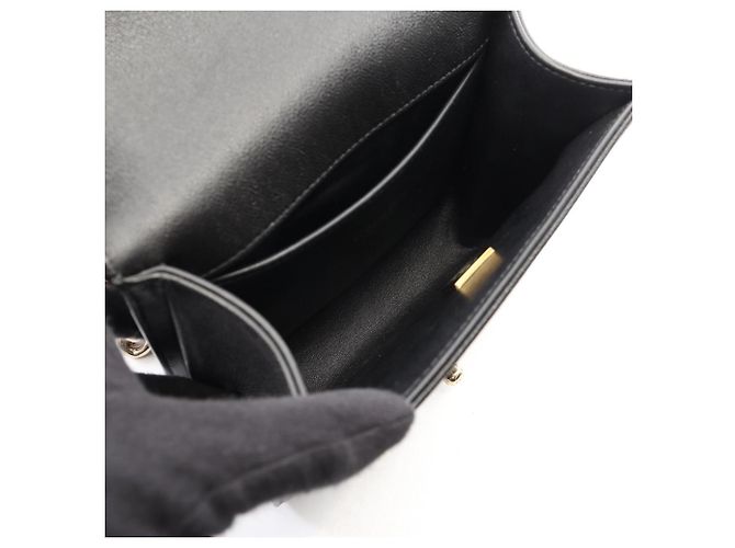 Borsa a spalla Boy di Chanel Nero - vista 3