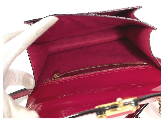 Borsa Monceau BB in Monogram Vernis di Louis Vuitton Rosa Porpora - vista 14