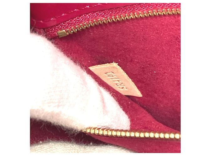 Borsa Monceau BB in Monogram Vernis di Louis Vuitton Rosa Porpora - vista 15