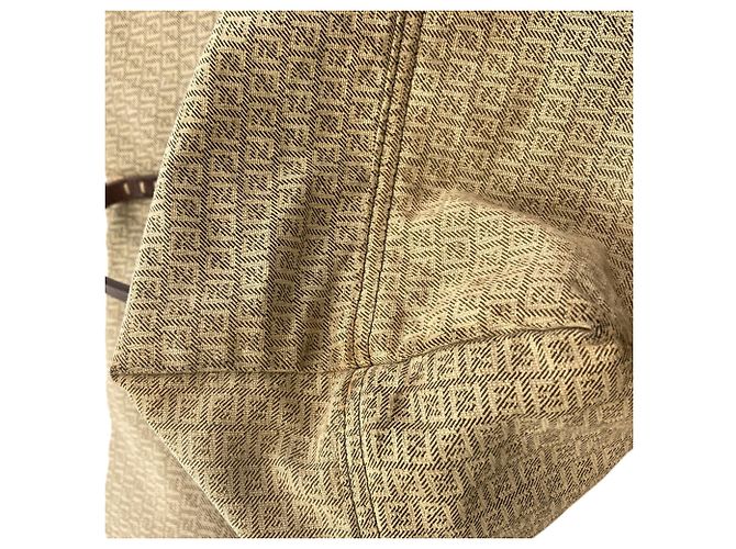 Sac fourre-tout Fendi Zucchino Beige - vue 16