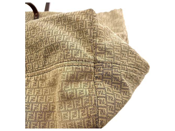 Sac fourre-tout Fendi Zucchino Beige - vue 17