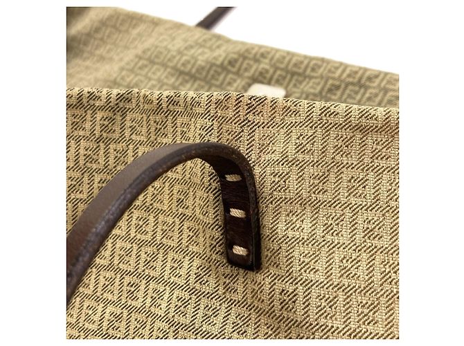 Sac fourre-tout Fendi Zucchino Beige - vue 21