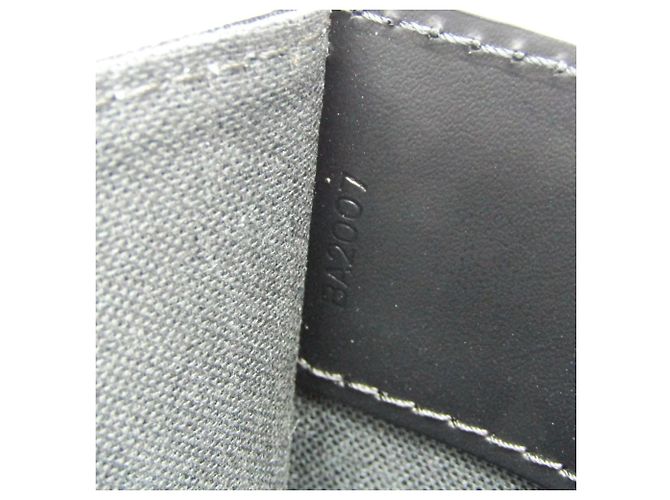 Malette Robusto 1 en cuir Taiga Louis Vuitton Noir - vue 4