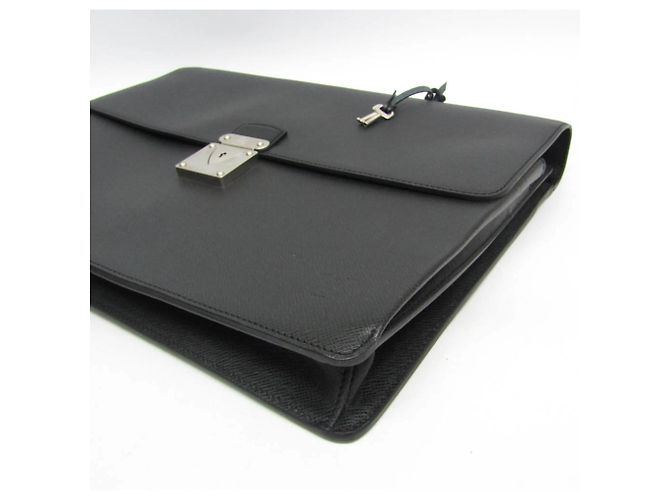 Malette Robusto 1 en cuir Taiga Louis Vuitton Noir - vue 6