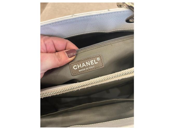 Chanel Grand Shopping Tote in pelle caviar bianca Bianco - vista 11