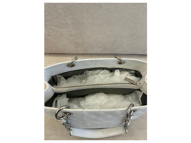 Chanel Grand Shopping Tote in pelle caviar bianca Bianco - vista 12