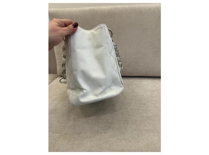 Chanel Grand Shopping Tote in pelle caviar bianca Bianco - vista 3