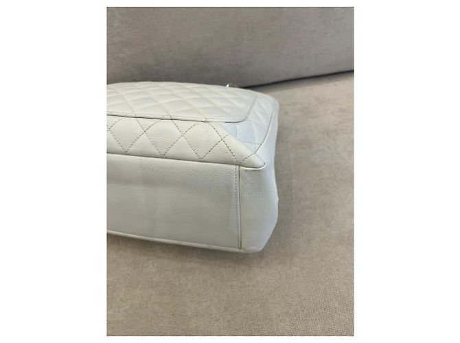 Chanel Grand Shopping Tote in pelle caviar bianca Bianco - vista 6