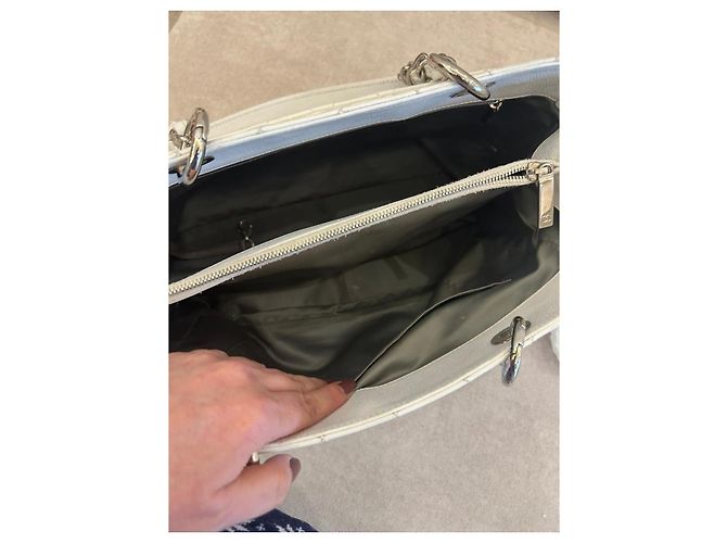 Chanel Grand Shopping Tote in pelle caviar bianca Bianco - vista 9