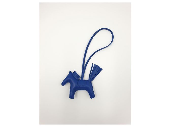 Hermès Rodeo PM Bag Charm Blau von Frankreich Milo Lammleder - Ansicht 2