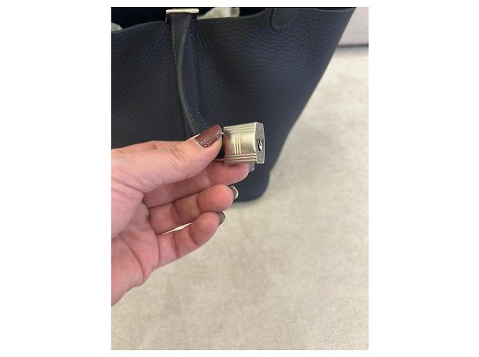 Hermès Picotin Lock 18 in pelle Caban Nero Bleu Tie Palladio Blu scuro - vista 7