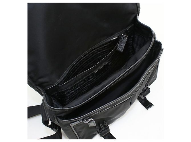 Bolso cruzado negro Prada para hombres - vista 3