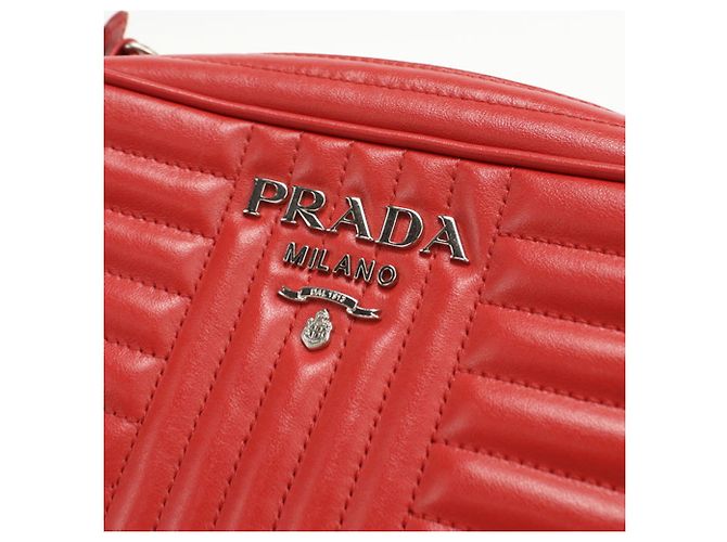 Bolso de hombro de cuero rojo Prada Roja - vista 4