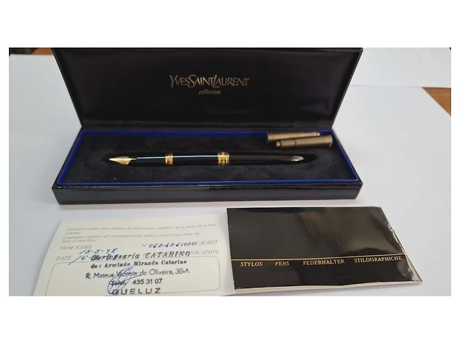 Stylo Yves Saint Laurent en métal noir - vue 2