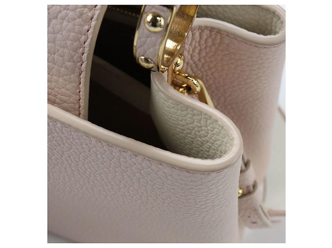 Borsa Capucines PM Louis Vuitton Rosa - vista 8