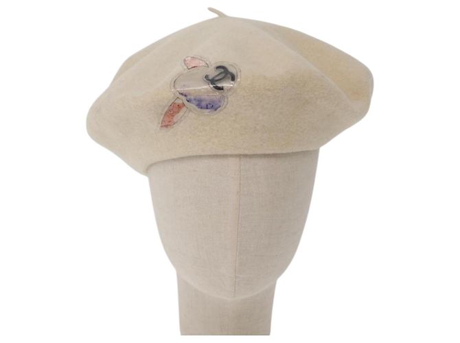 Cappello in Lana Avorio CC Auth 176523A di CHANEL Crudo - vista 2