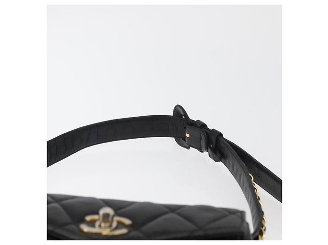 CHANEL Borsa a vita Matelassé in pelle di agnello nera oro CC Auth BA12100 Nero D'oro - vista 8
