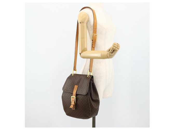 Céline Borsa a Spalla in Tela Macadam CELINE in Pelle PVC Marrone Oro Auth 175798 D'oro - vista 24