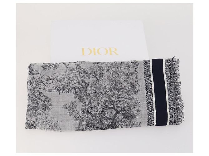 Stola grande in cashmere Christian Dior blu navy Auth mr2224V - vista 15