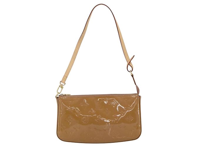 LOUIS VUITTON Pochette Accessori Vernis Dunne M90196 LV Auth 176532A - vista 2